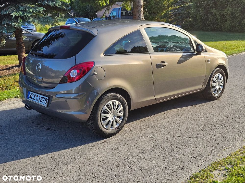 Opel Corsa - 25