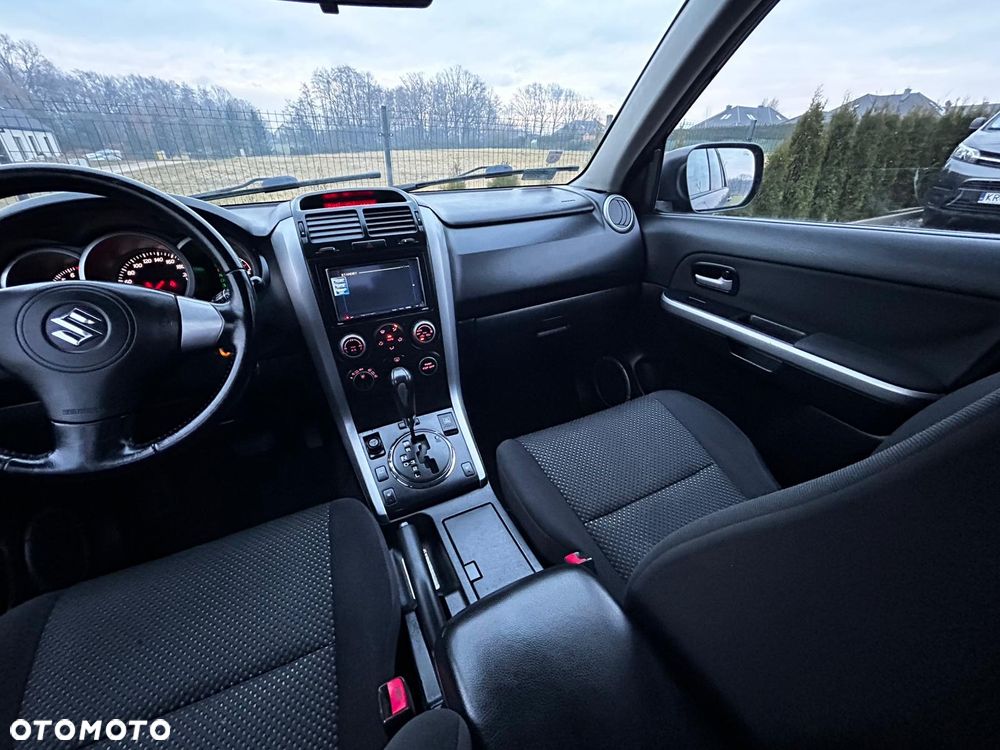 Suzuki Grand Vitara 2.0 Automatik Comfort - 8