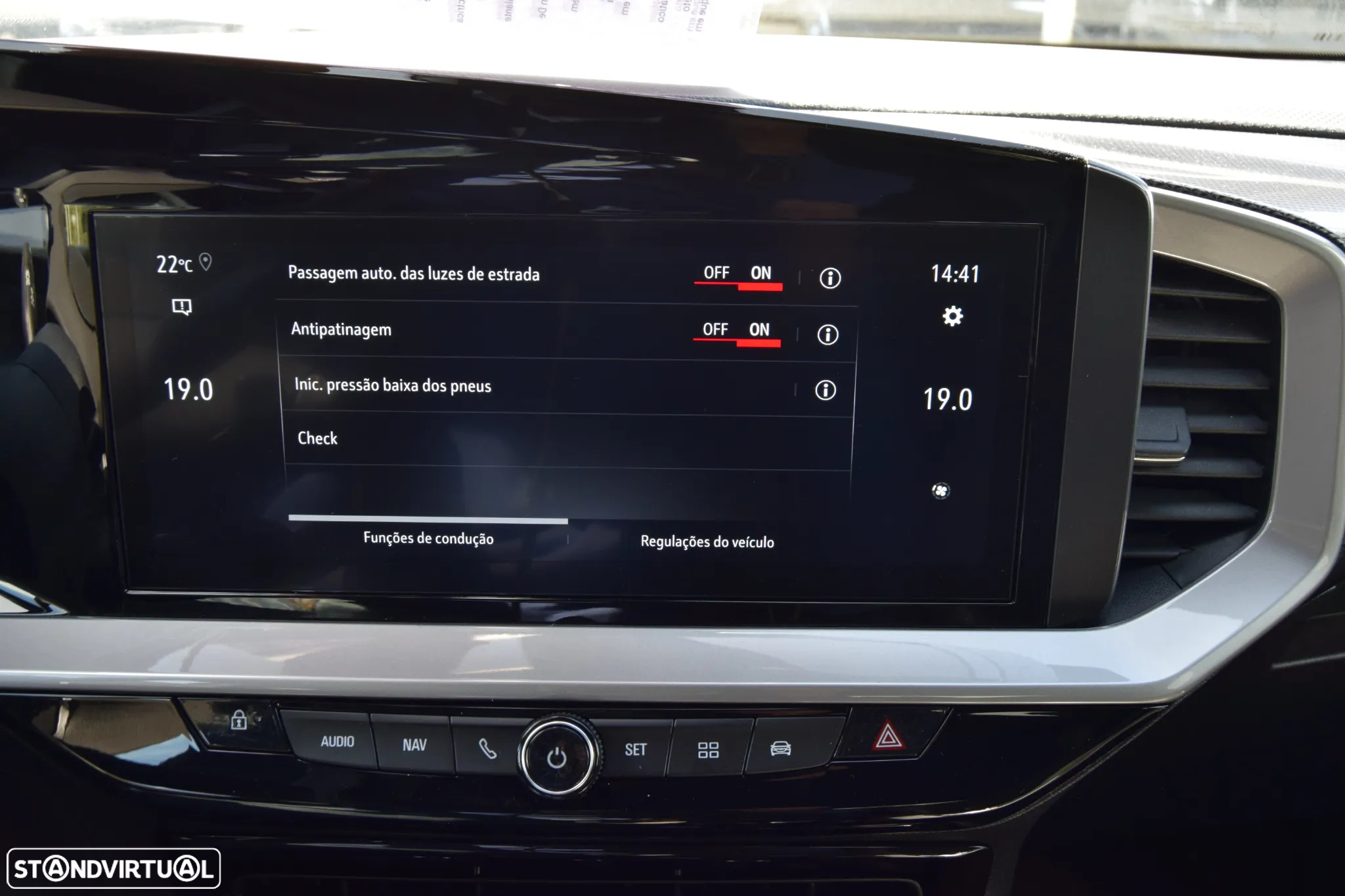 Jeep Renegade 1.5 TG e-Hybrid Limited DCT - 10