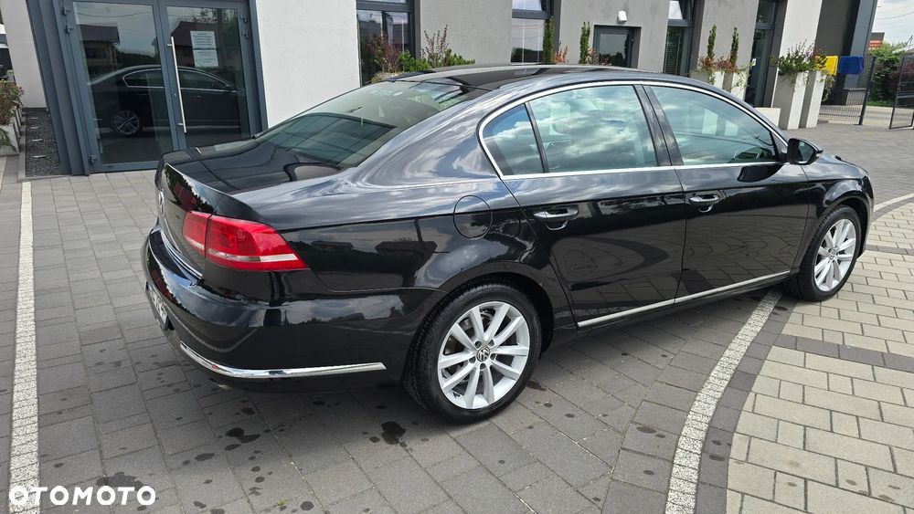 Volkswagen Passat 2.0 TDI 4Mot Highline DSG - 3