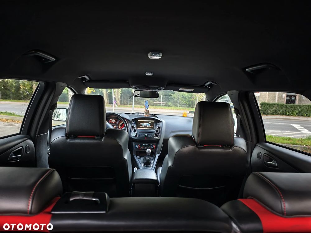 Ford Focus - 23