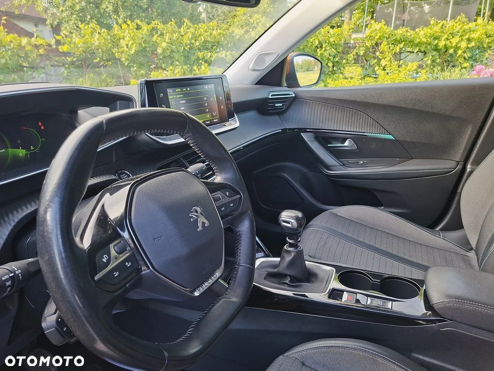 Peugeot 2008 - 14