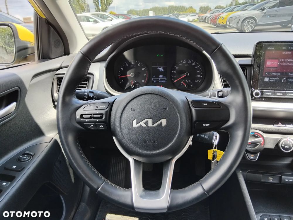 Kia Stonic 1.2 M - 11