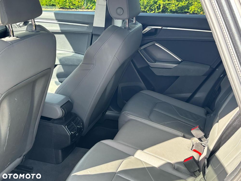 Audi Q3 40 TFSI Quattro S-Line S tronic - 2