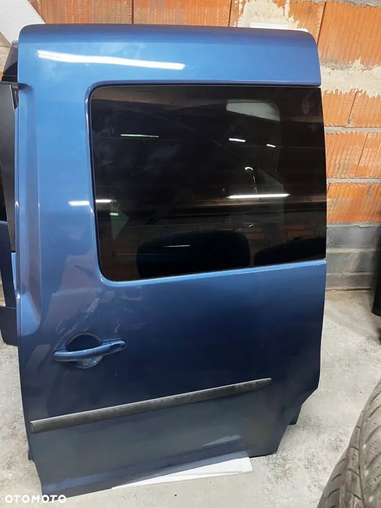 VW CADDY 2K5 kolor LR5T DRZWI PRZESUWNE PRAWE LEWE KOMPLETNE - 2