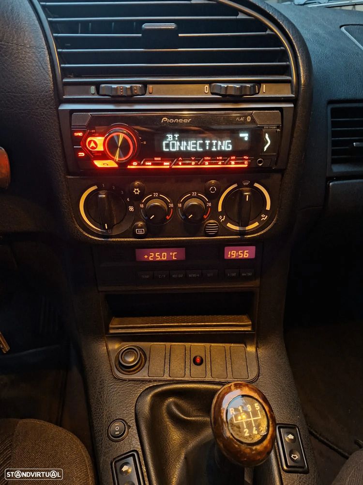 BMW 318 tds - 9