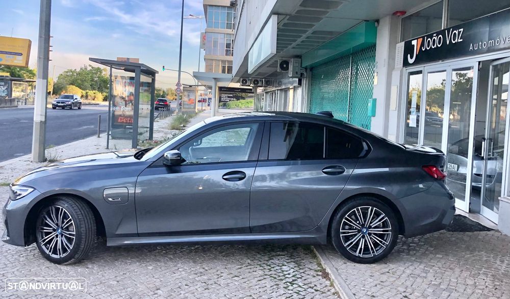 BMW 330 e Pack M Auto - 4