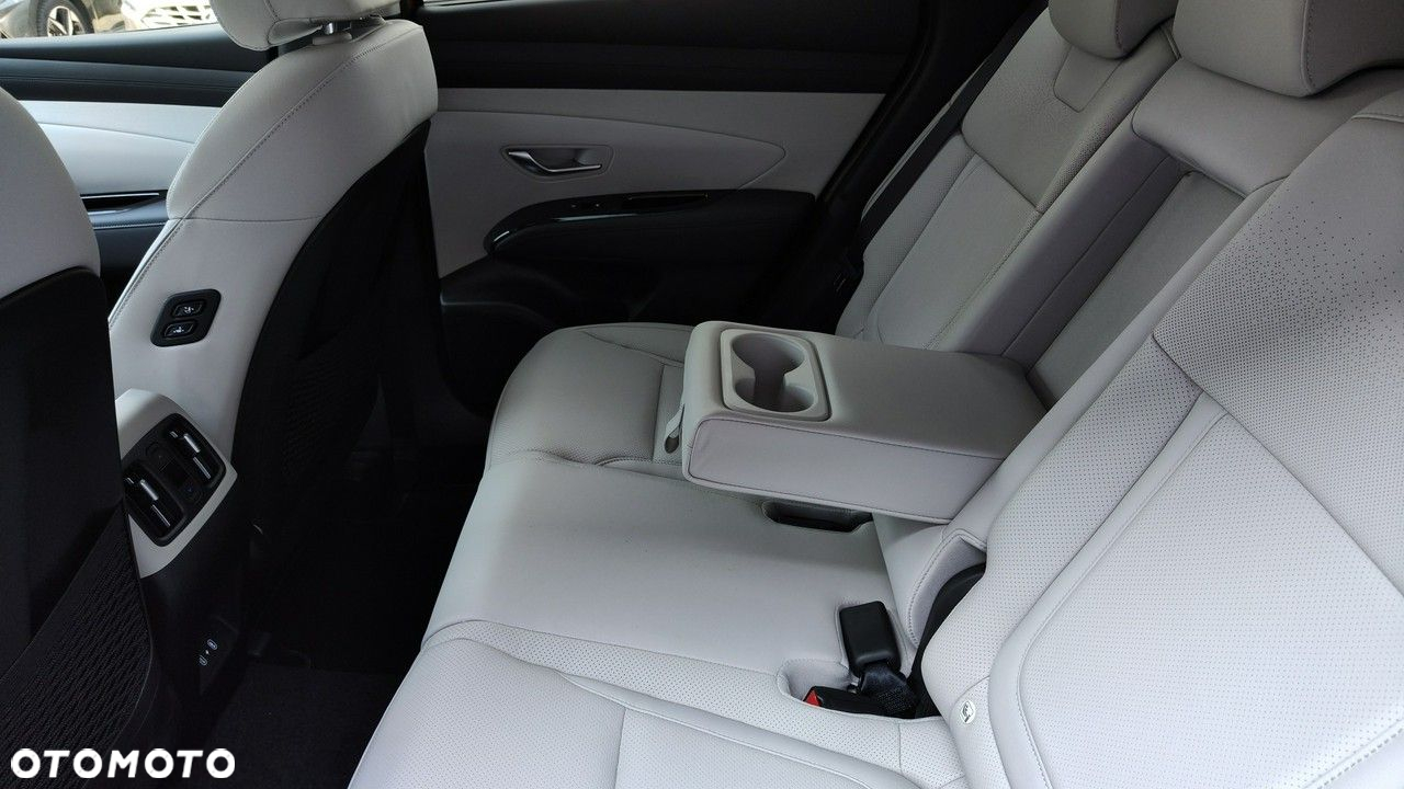 Hyundai Tucson - 13