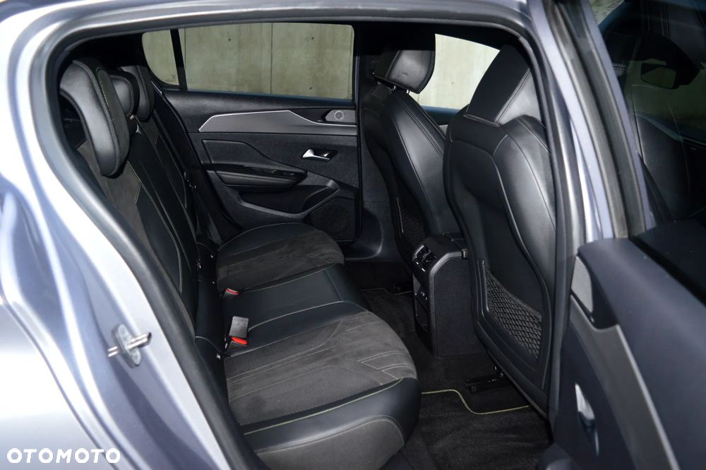 Peugeot 308 BlueHDi 130 EAT8 Stop & Start GT - 12