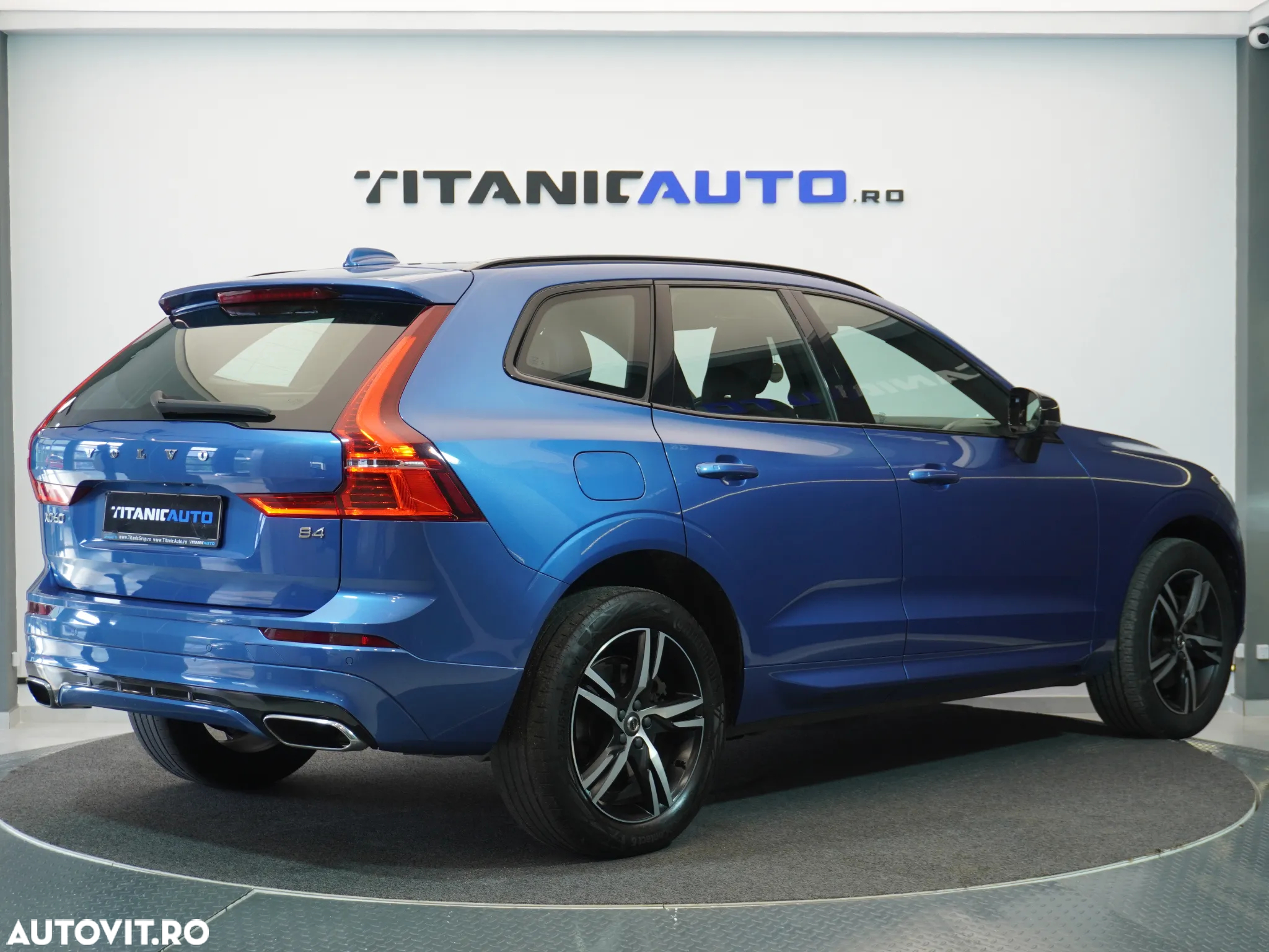 Volvo XC 60 B4 MHEV R-Design - 4