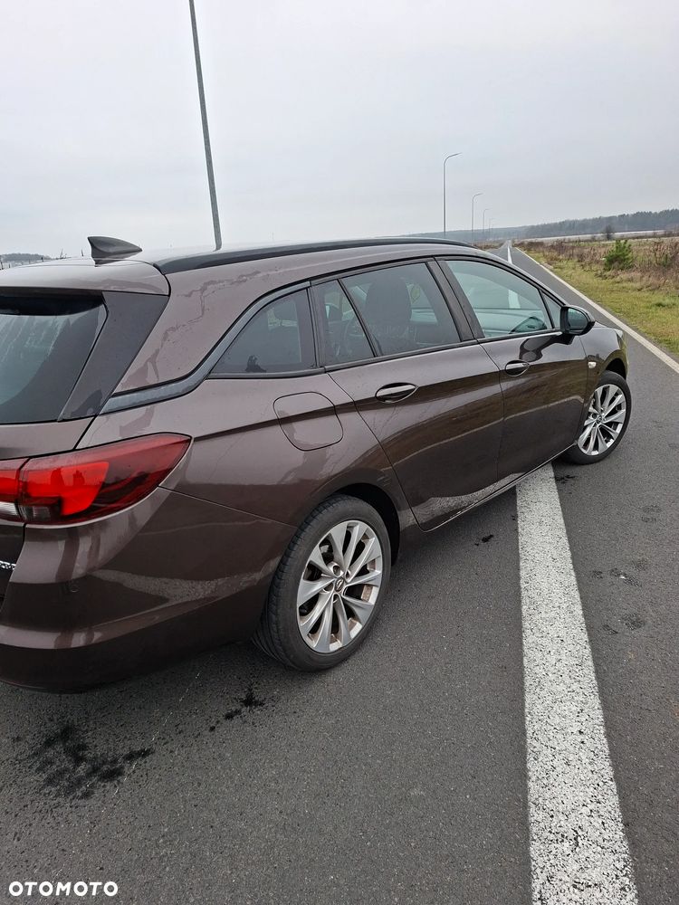 Opel Astra - 9