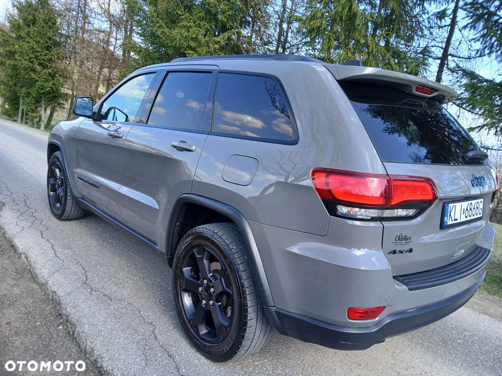 Jeep Grand Cherokee - 2