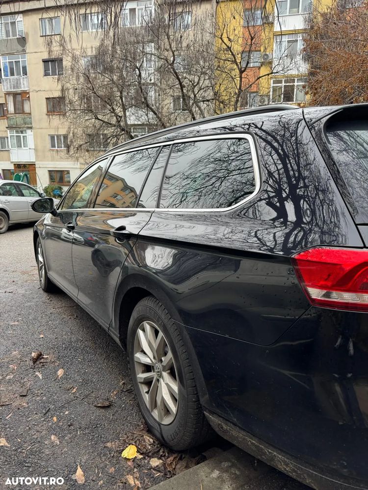 Volkswagen Passat Variant 2.0 TDI (BlueMotion Technology) Comfortline - 11