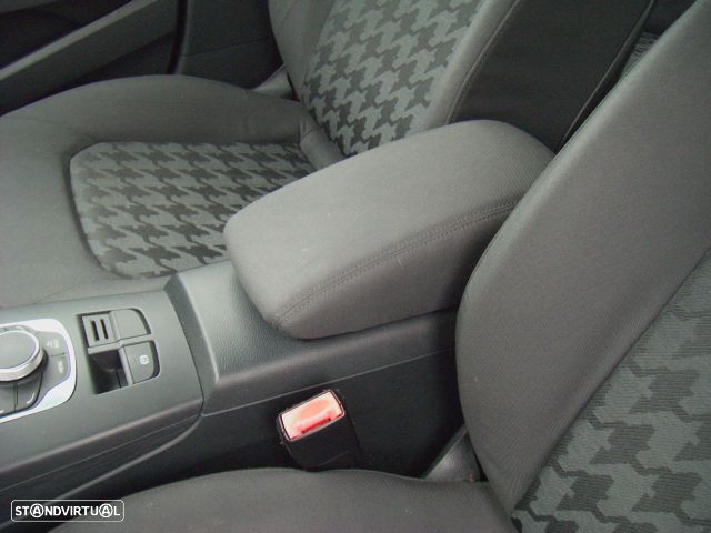 Audi A3 Limousine 1.6 TDI Business Line Attraction Ultra - 34