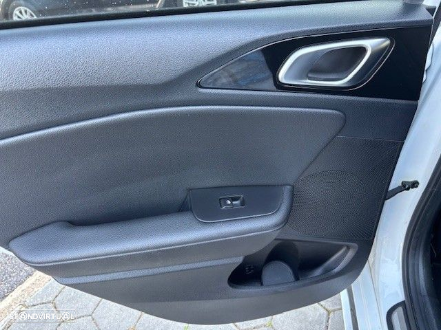 Kia ProCeed 1.6 CRDi GT Line 7DCT - 23