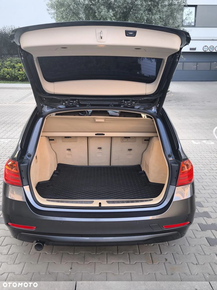 BMW Seria 3 318d - 11
