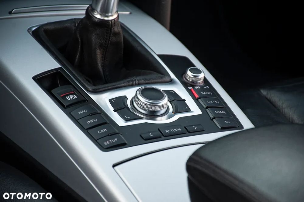 Audi A6 Limousine 2.4 - 33
