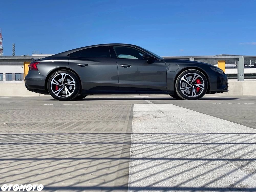 Audi e-tron GT 60 93kWh Quattro - 12