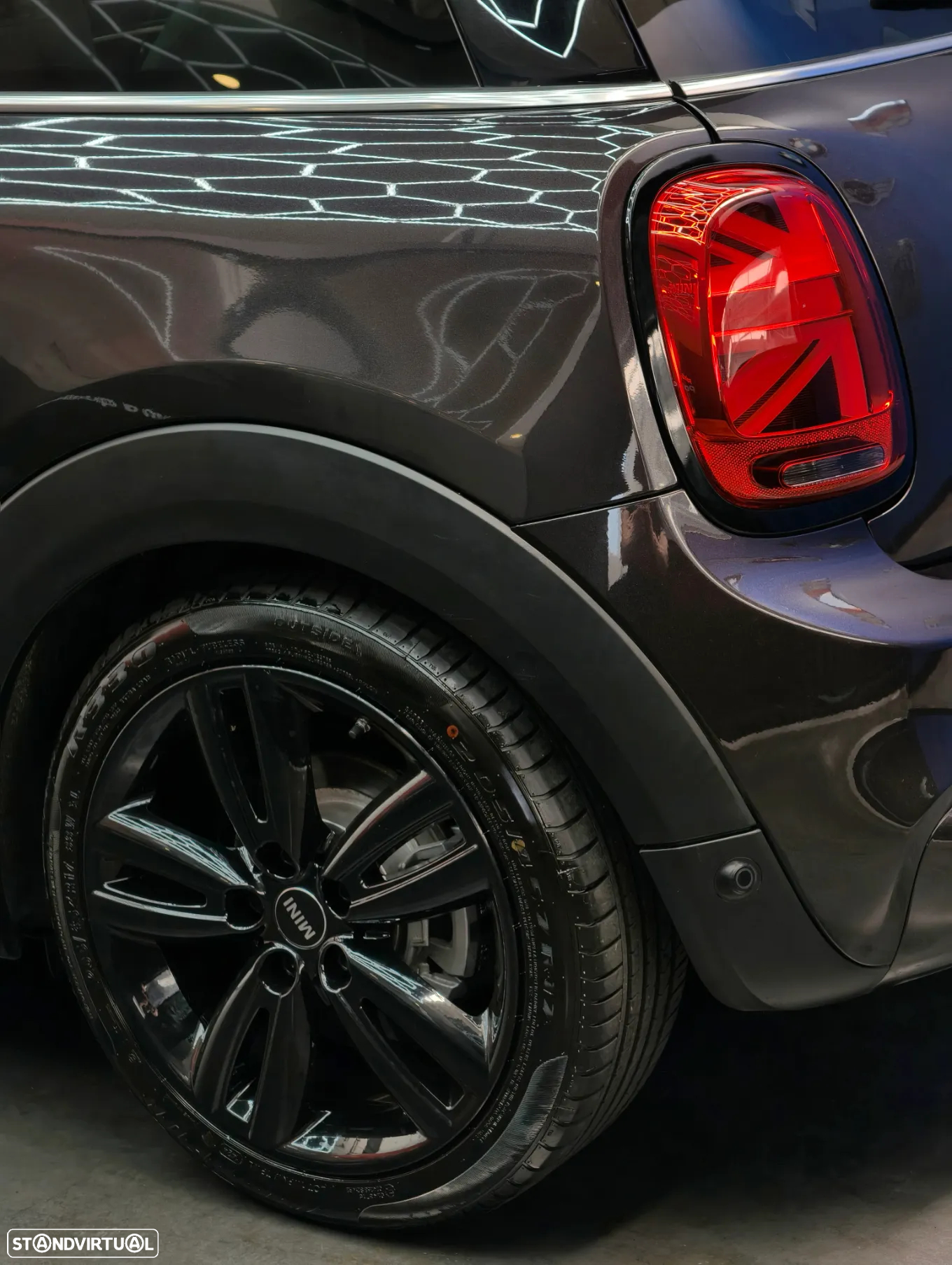 MINI 3 Portas Cooper D - 18