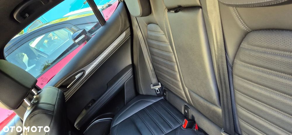 Alfa Romeo Stelvio 2.0 Turbo Veloce Q4 - 25