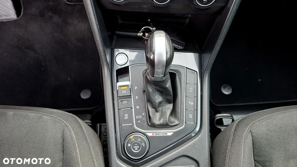 Volkswagen Tiguan 2.0 TDI SCR 4MOTION DSG Highline - 37