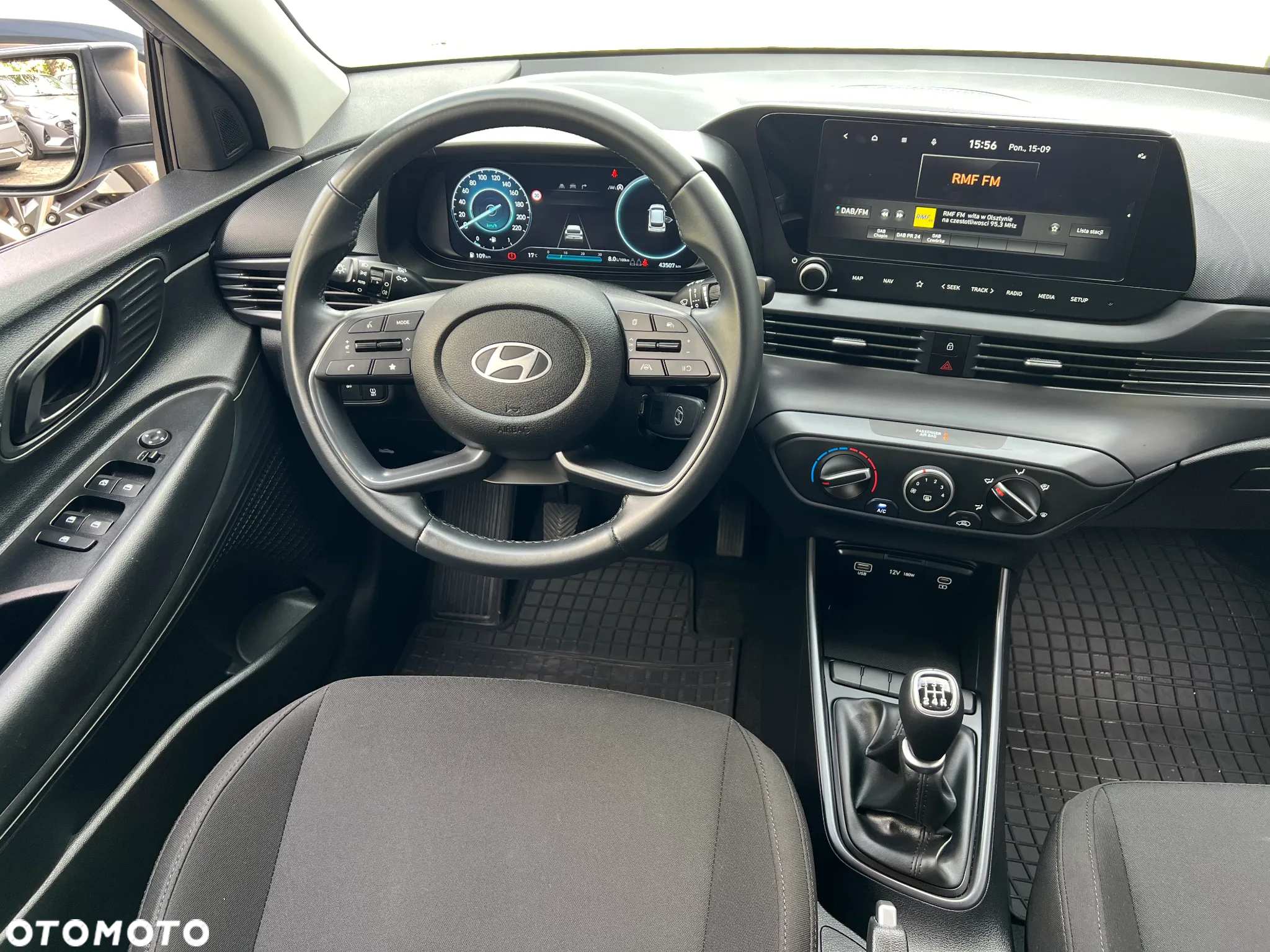 Hyundai i20 1.2 Modern - 12