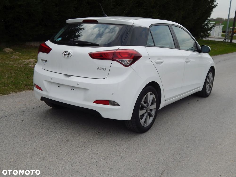 Hyundai i20 1.2 BlueDrive Comfort - 9