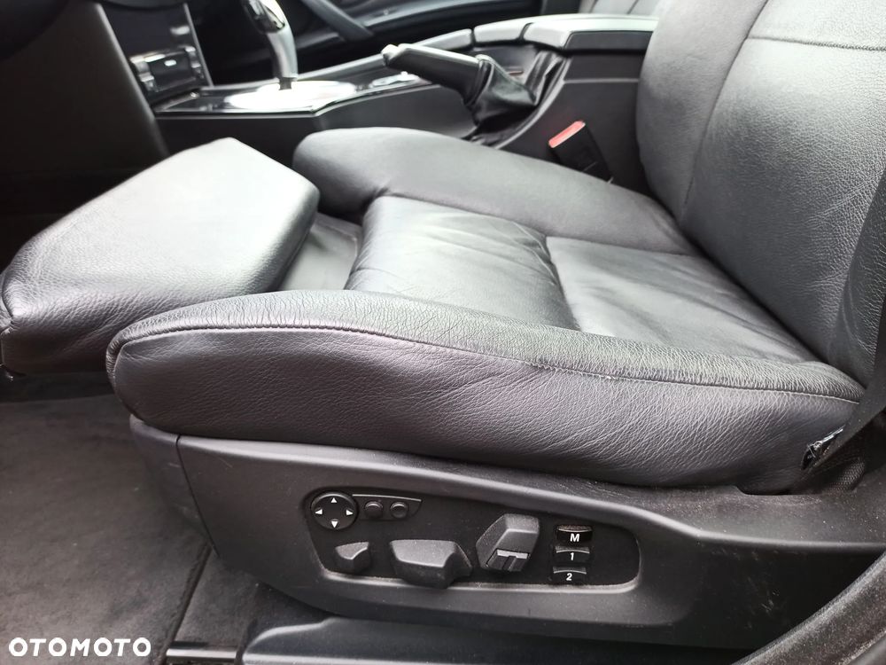 BMW Seria 5 525d Touring Edition Exclusive - 31