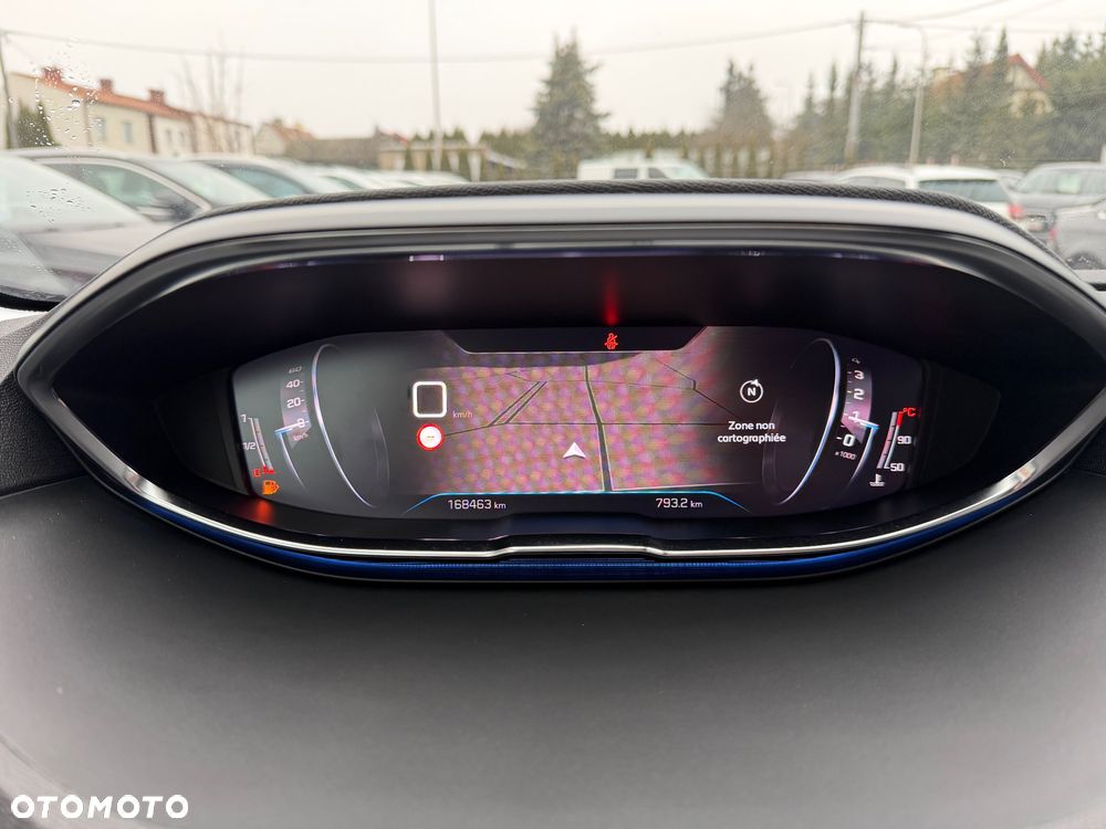 Peugeot 5008 1.5 BlueHDi Road Trip S&S - 19