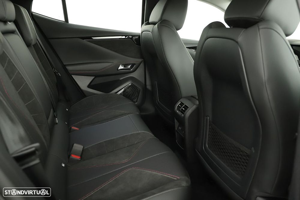 DS DS4 4 1.2 PureTech Performance Line EAT8 - 19