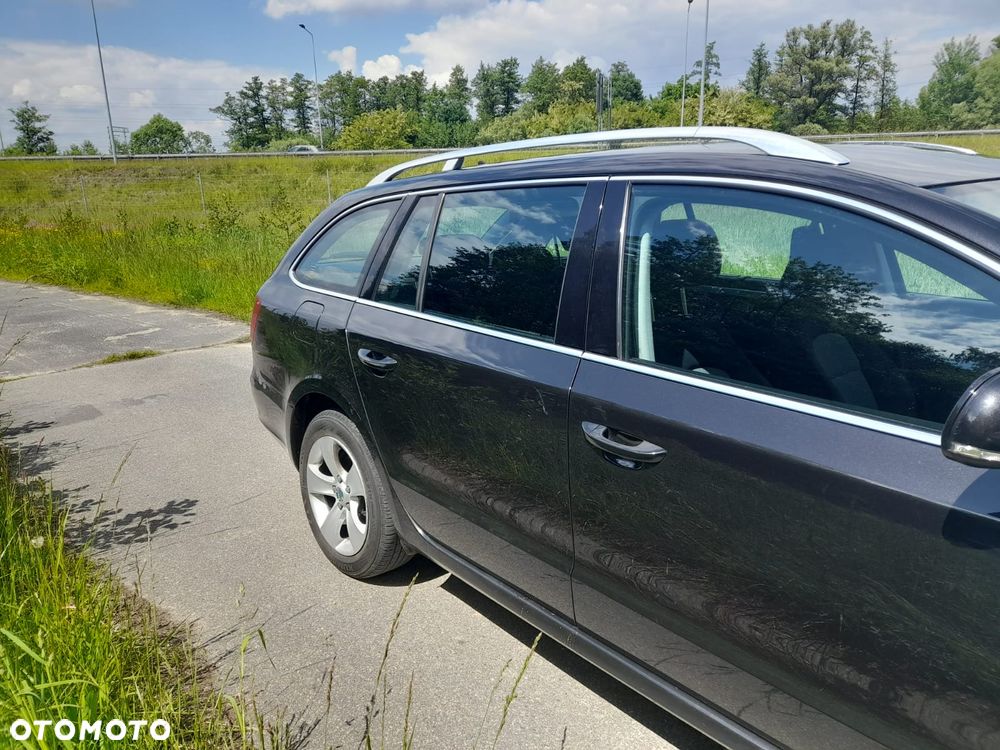 Skoda Superb 2.0 TDI Ambition DSG - 5