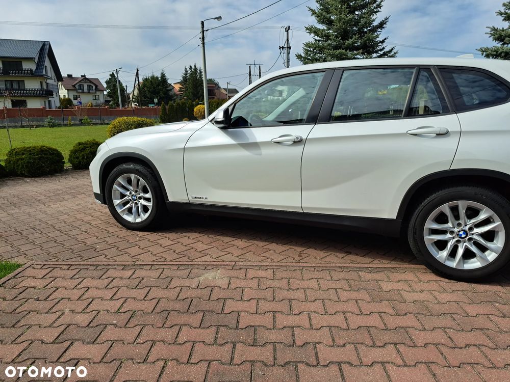 BMW X1 sDrive18i xLine - 4
