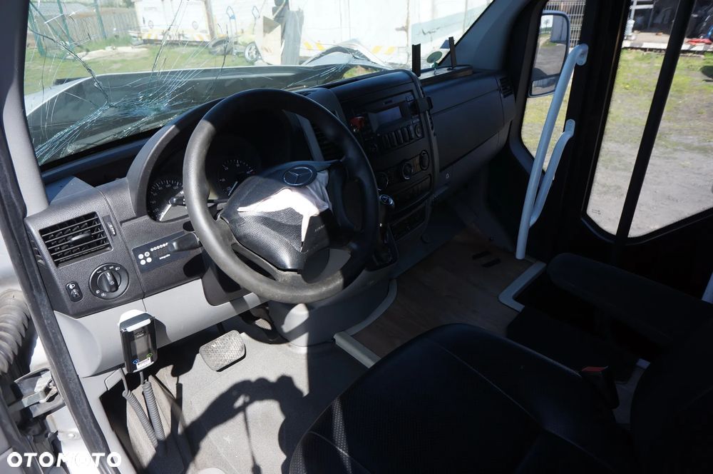 Mercedes-Benz SPRINTER - 17
