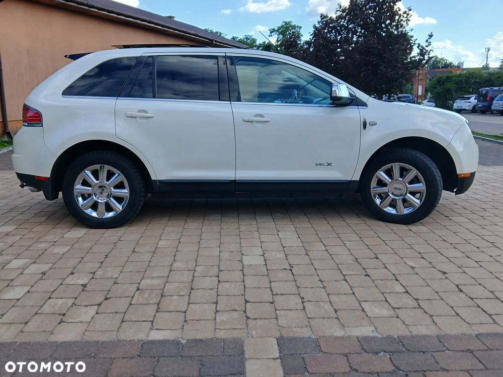 Lincoln MKX - 4
