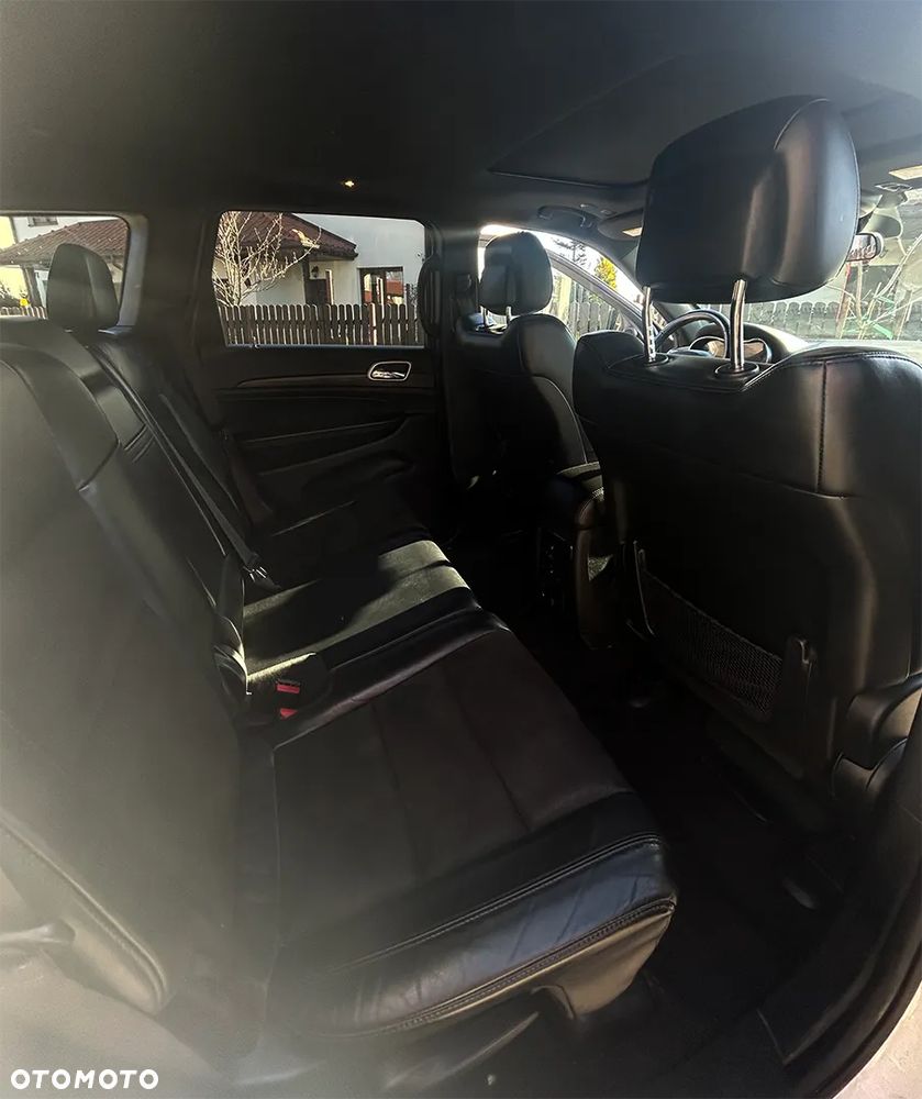 Jeep Grand Cherokee - 10