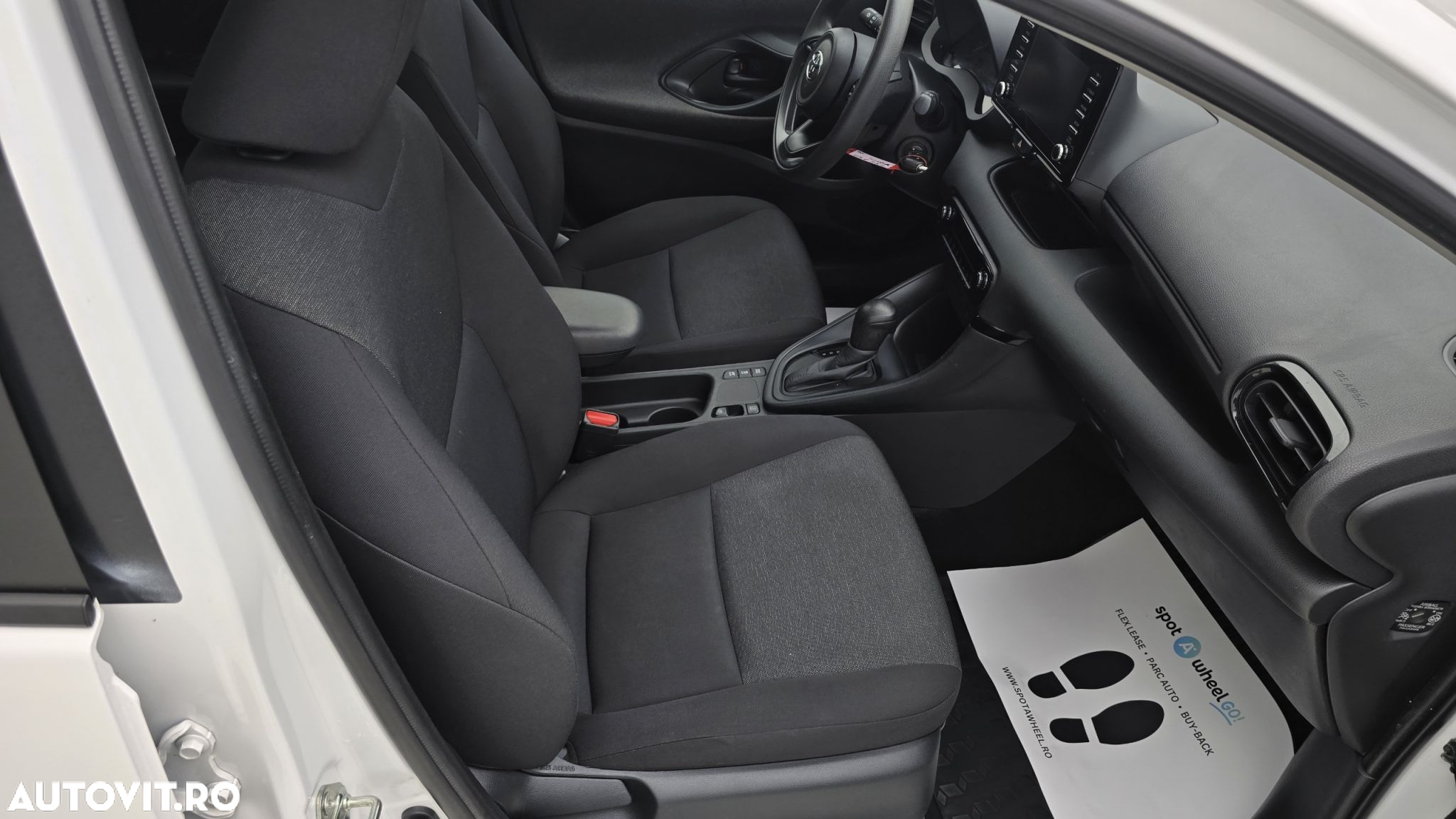 Toyota Yaris 1.5 VVT-i HSD Eco - 19