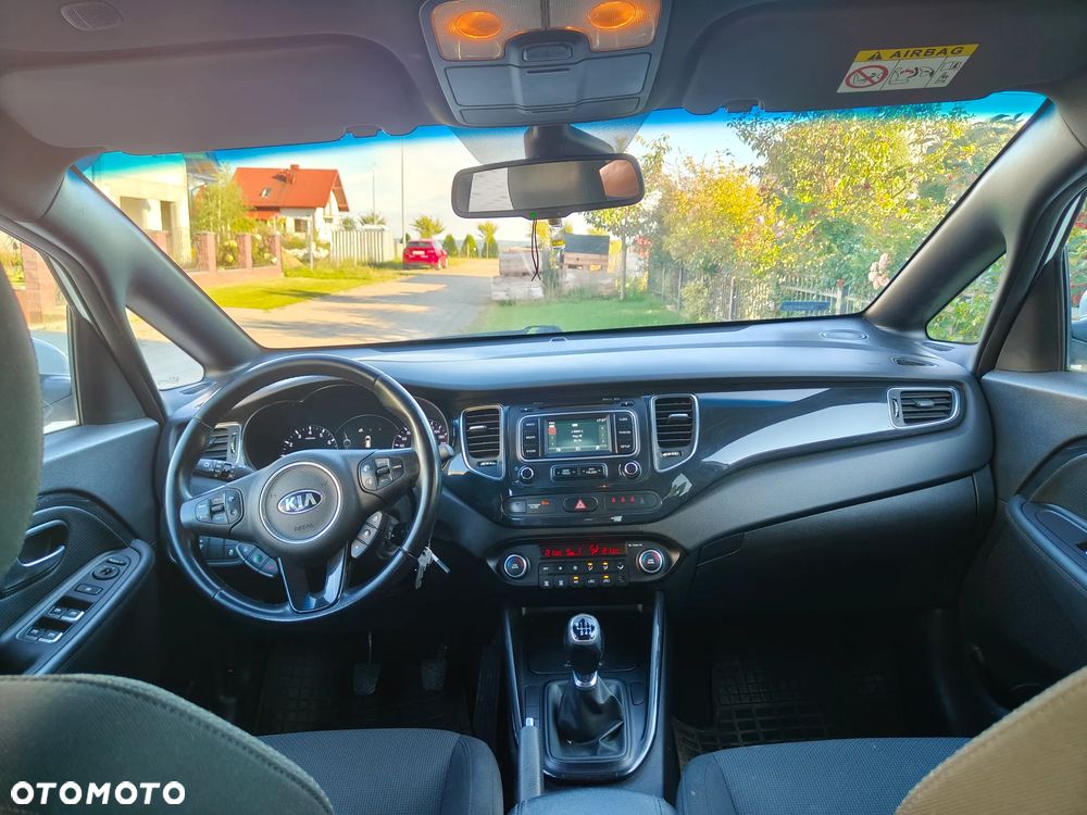 Kia Carens 1.6 GDI L - 15
