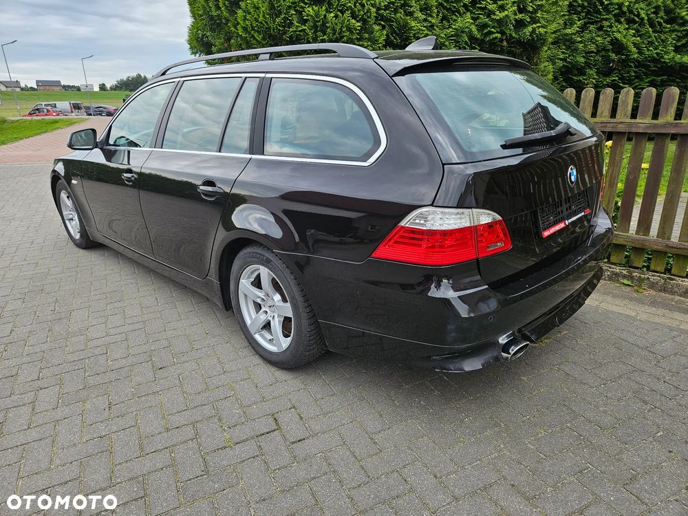BMW Seria 5 520d Edition Exclusive - 4