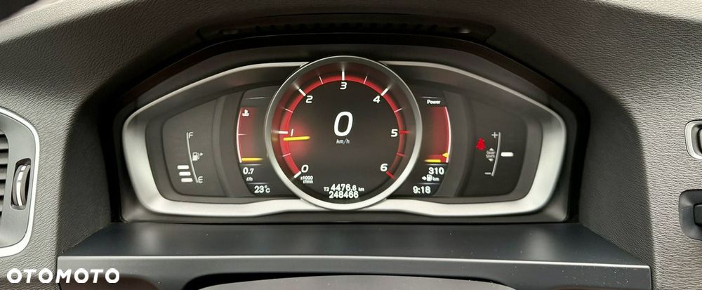Volvo S60 D3 Drive-E Momentum - 27