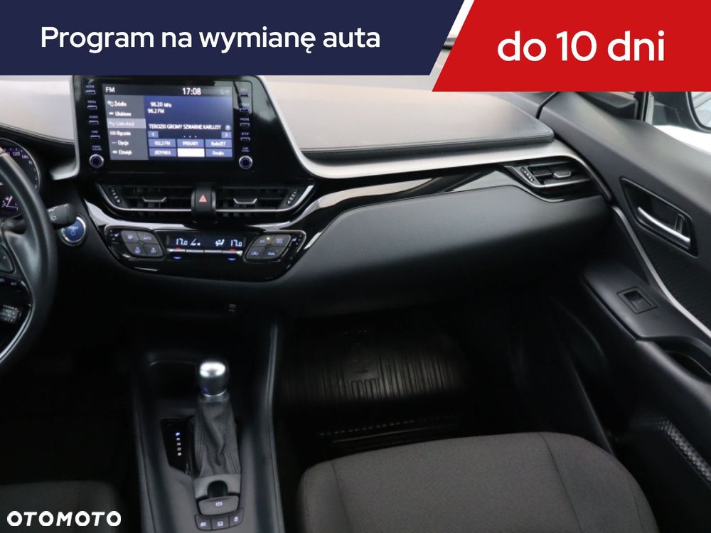 Toyota C-HR - 10