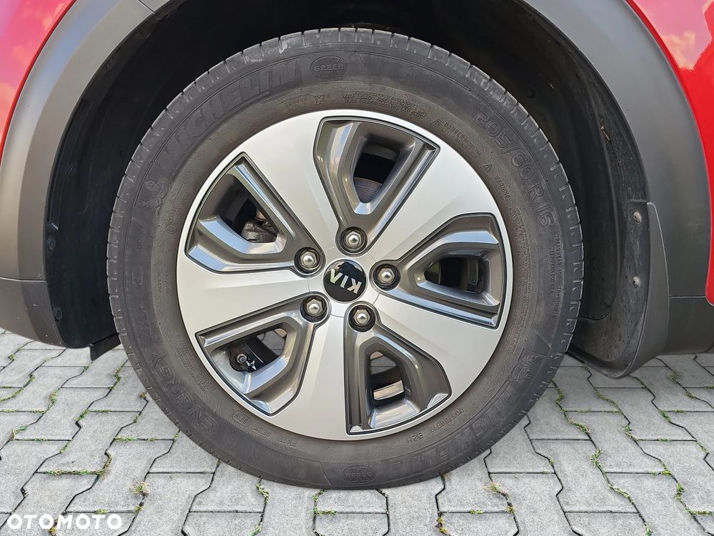 Kia Niro 1.6 GDI Hybrid L - 35