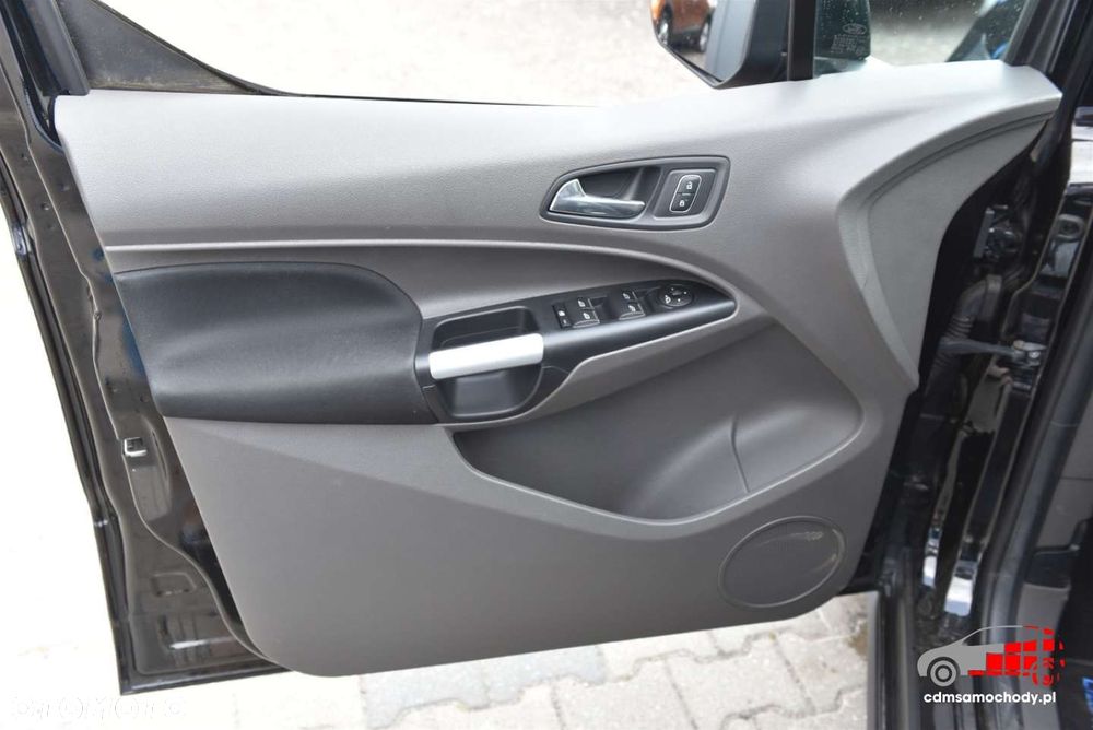 Ford Tourneo Connect - 12