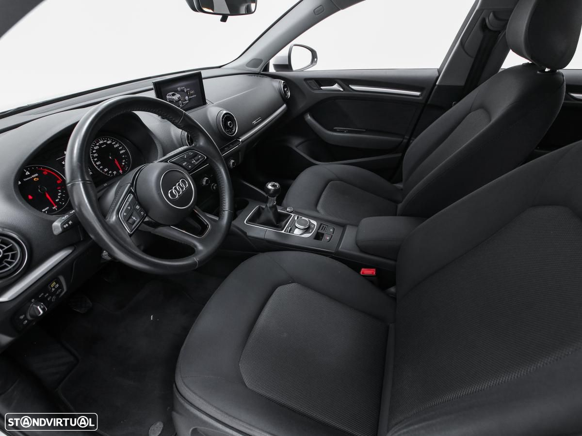 Audi A3 Sportback 2.0 TDI - 7