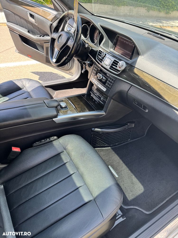 Mercedes-Benz E 220 CDI DPF BlueEFFICIENCY 7G-TRONIC - 17