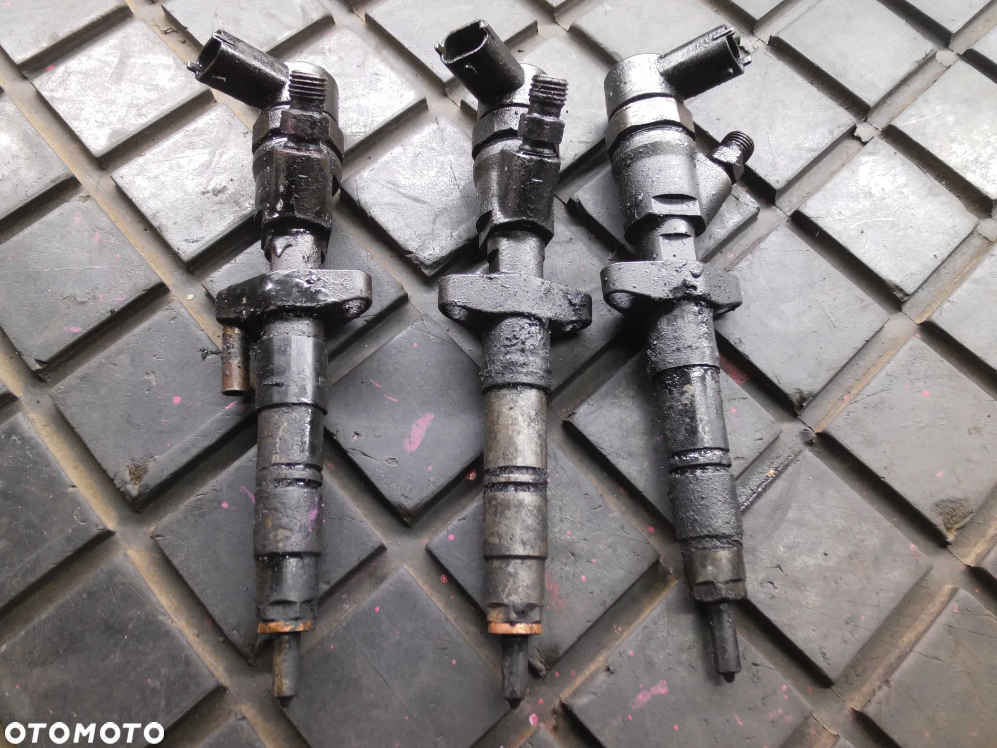 WTRYSK WTRYSKIWACZ RENAULT MASTER 2 2.5 DCI BOSCH 0445110265  POSIADAM 3 SZT - 1