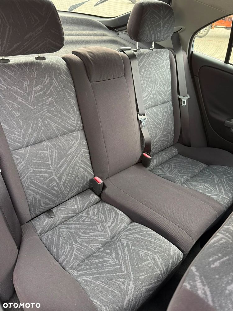 Mitsubishi Carisma 1.8 GDI Avance - 22