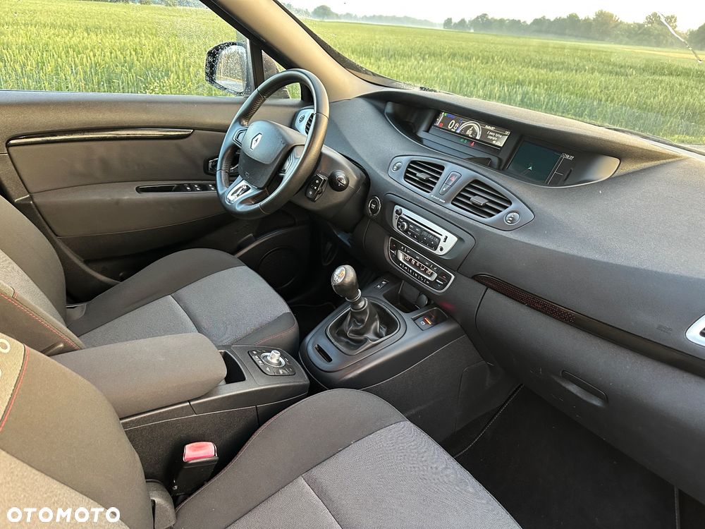 Renault Scenic 1.6 16V 110 Paris - 17