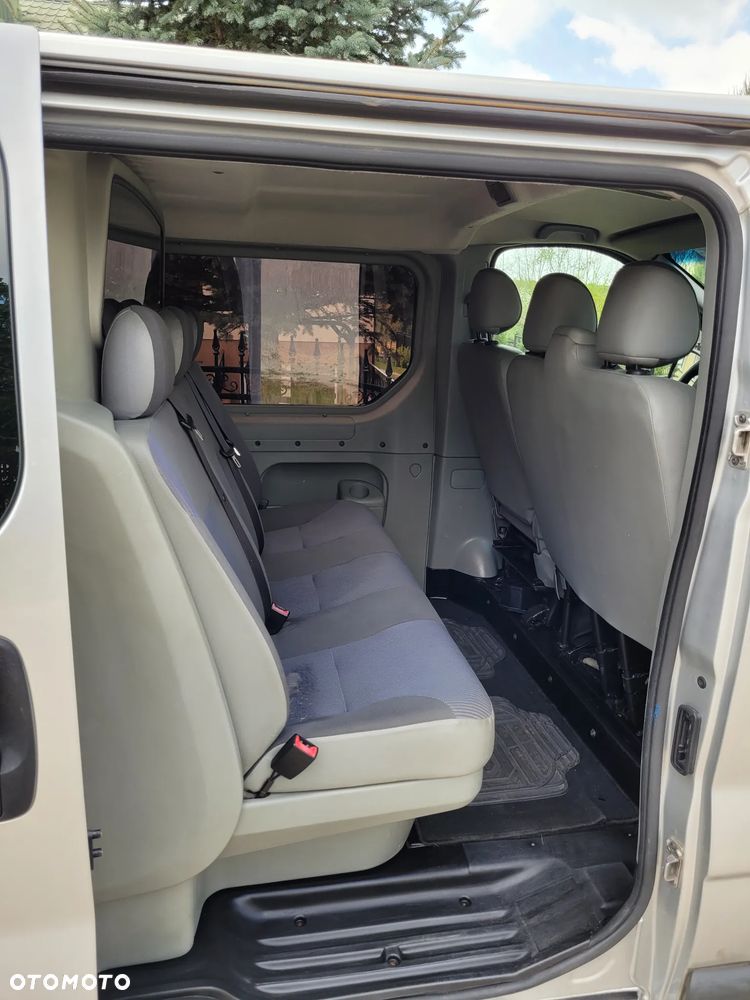 Opel Vivaro L2H1 2.9t - 9