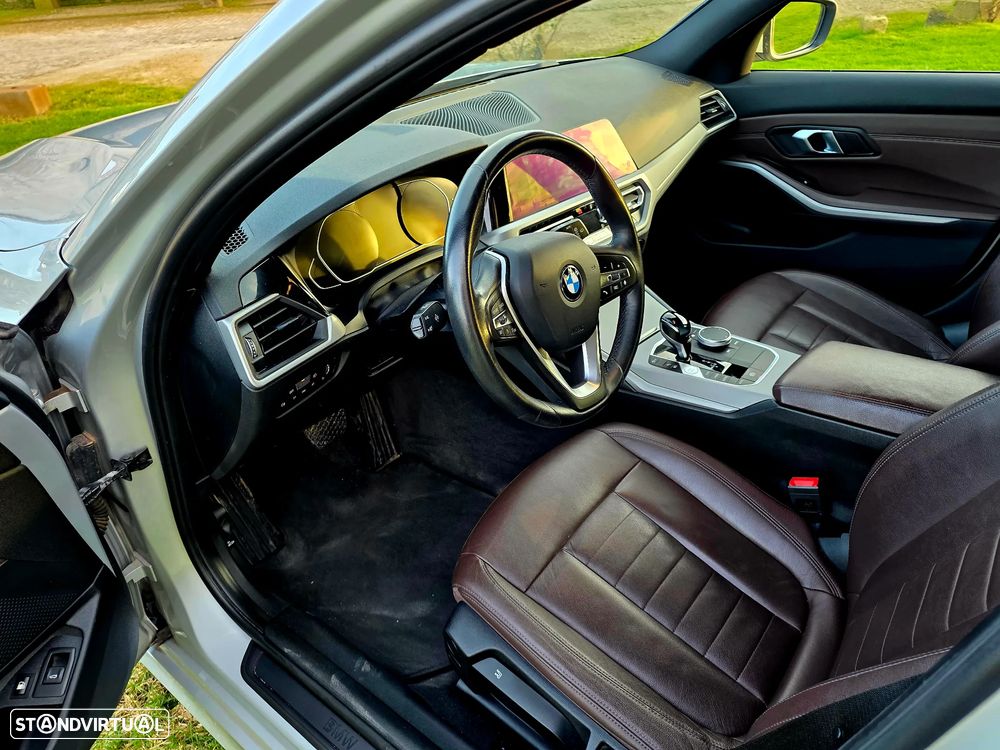BMW 330 e xDrive Aut. - 9