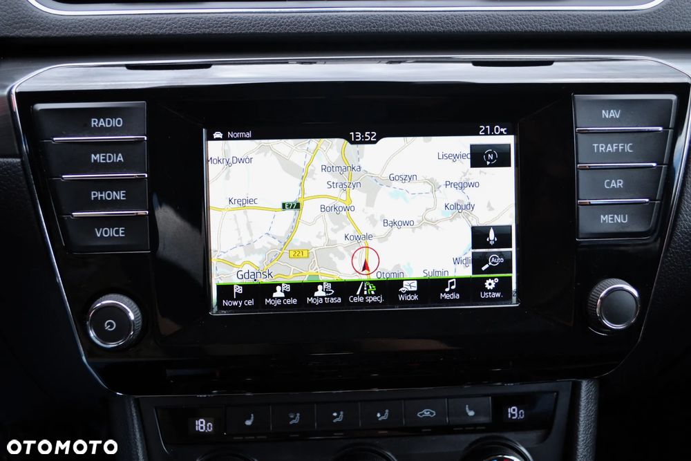 Skoda Superb 2.0 TDI Sportline DSG - 17